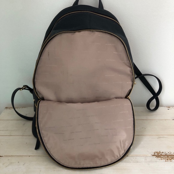 Michael Kors Rea backpack navy - Picture 6 of 8